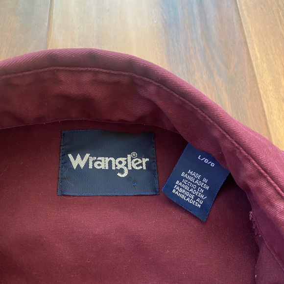 Wrangler button up - Picture 3 of 6